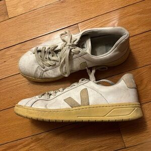 Veja Sneakers